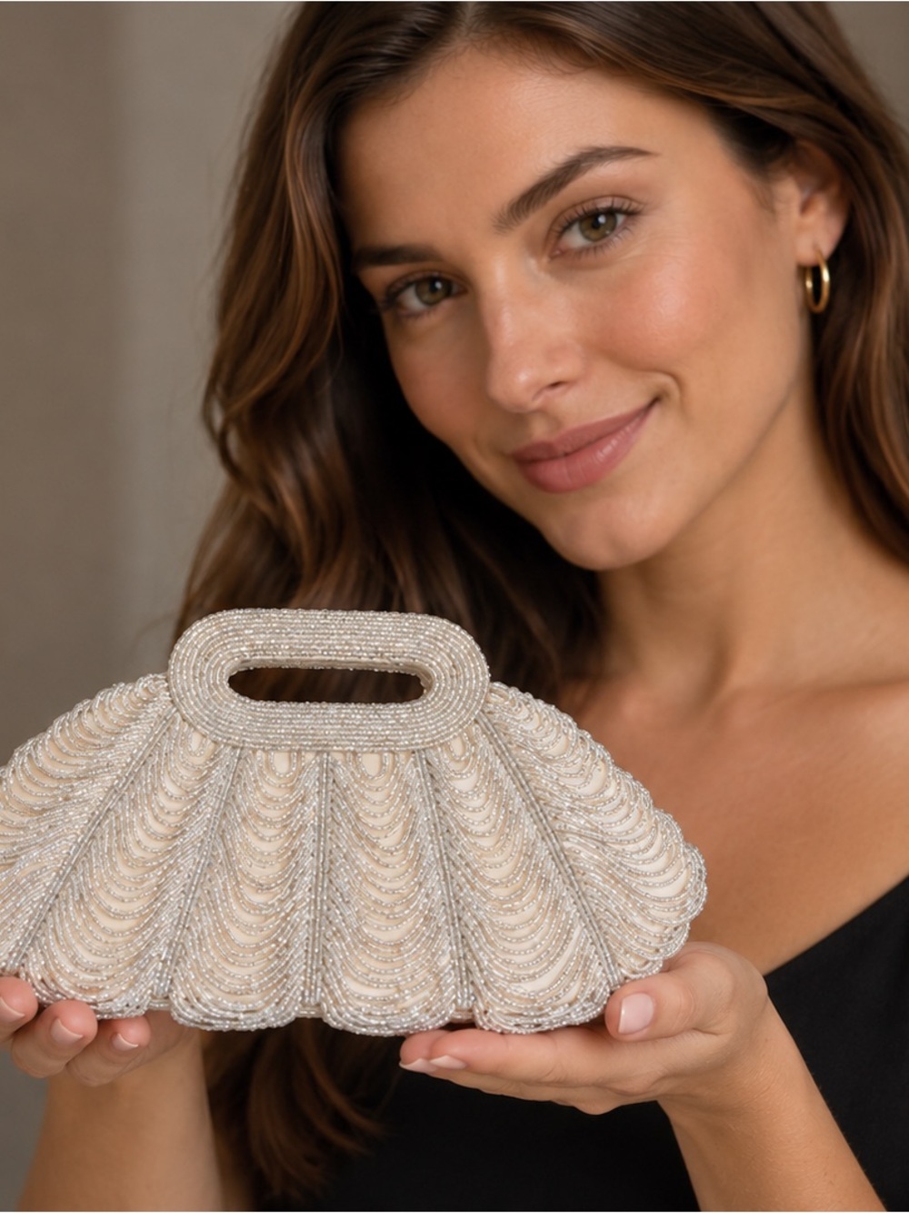 Beaded Carlo Fellini Shell Clutch Handbag in Ivory Vintage